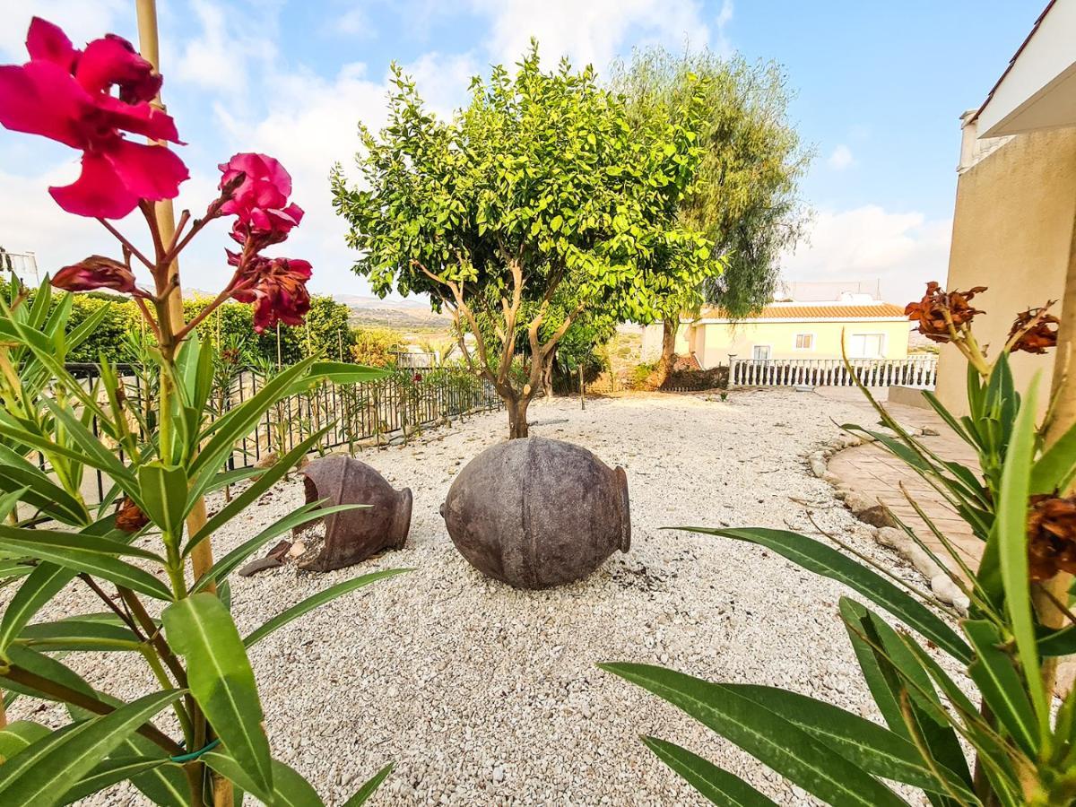 Katya-Sofia Villa - Tranquility With Sea View Peyia Extérieur photo